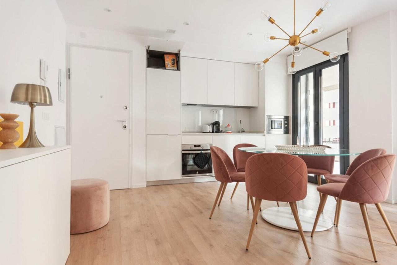 Incredible Design 2 Bedroom Apartment In Centro Madrid Exterior photo