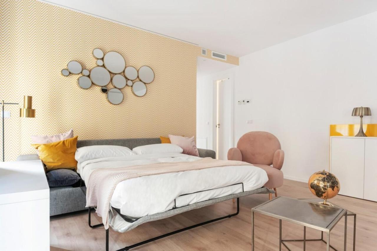 Incredible Design 2 Bedroom Apartment In Centro Madrid Exterior photo